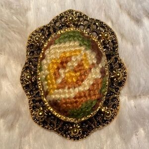 Vinatge Gold Needlepoint Brooch Pendant Filagre Mid-Century Art Deco Art Nouveau